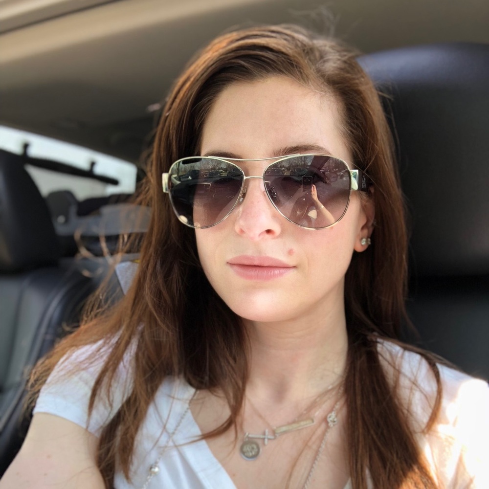 Meet your Posher, Candace
